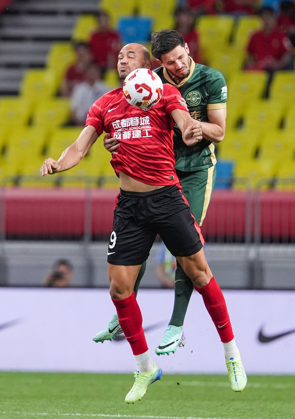 初出茅庐，蒯纪闻处子赛季1球6助攻，中超0球5助攻（新秀崭露头角，蒯纪闻首季1球6助攻：中超0球5助攻）