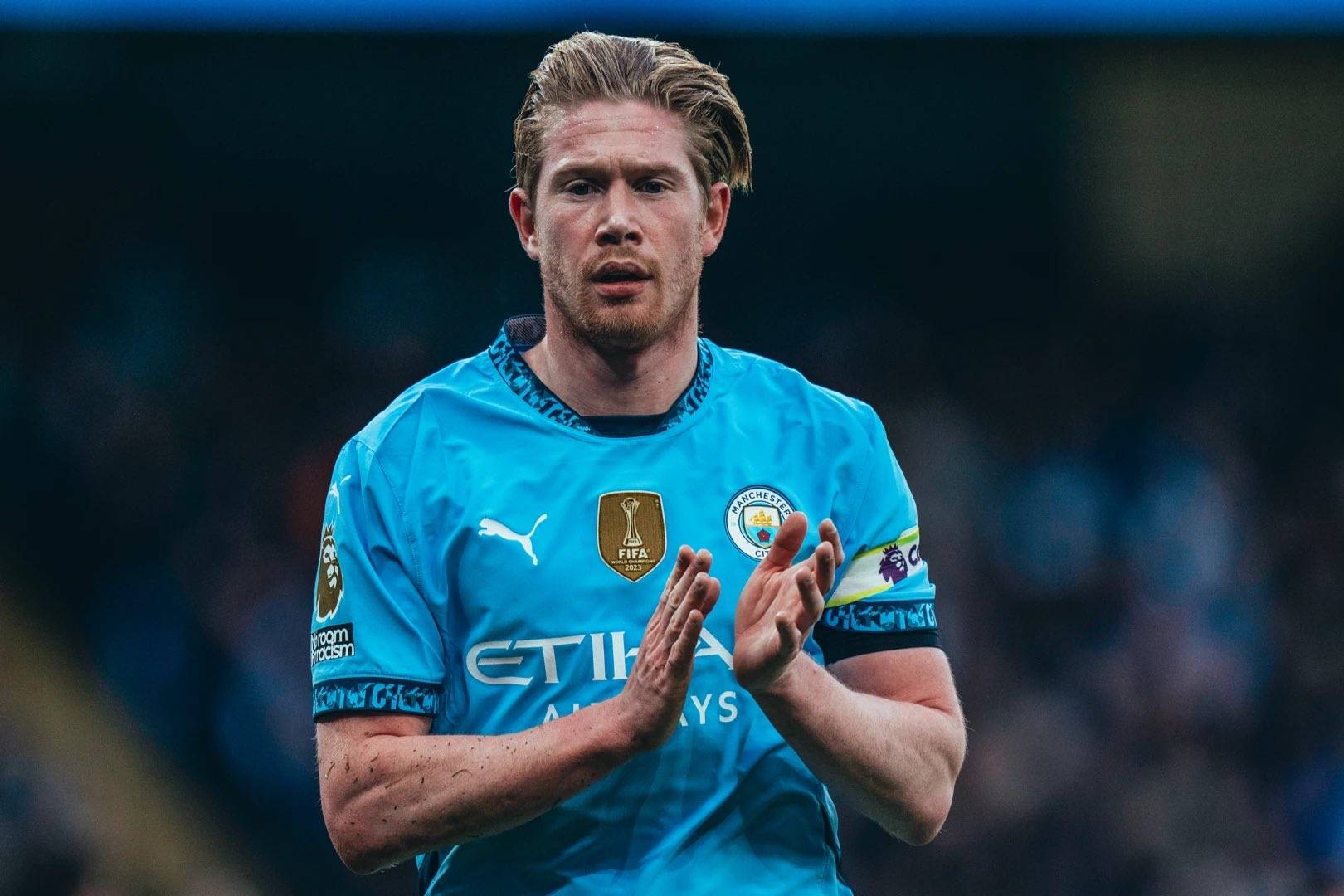 祝贺，王霜和陈晨入选2025国际足联年度最佳女足阵容候选名单（王霜、陈晨入围2025年国际足联年度最佳女足阵容候选名单）