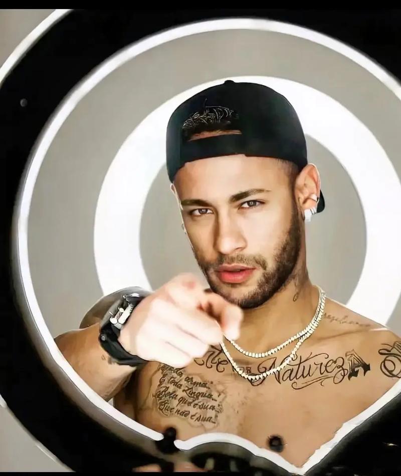 基耶利尼：我们想和斯帕莱蒂长期合作，而不是只考虑到明年6月（基耶利尼：我们期望与斯帕莱蒂长期携手，而非只着眼于明年6月）