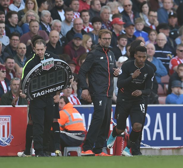 西媒：拉菲尼亚成巴萨非卖品，本赛季欲率队夺欧冠+世界杯