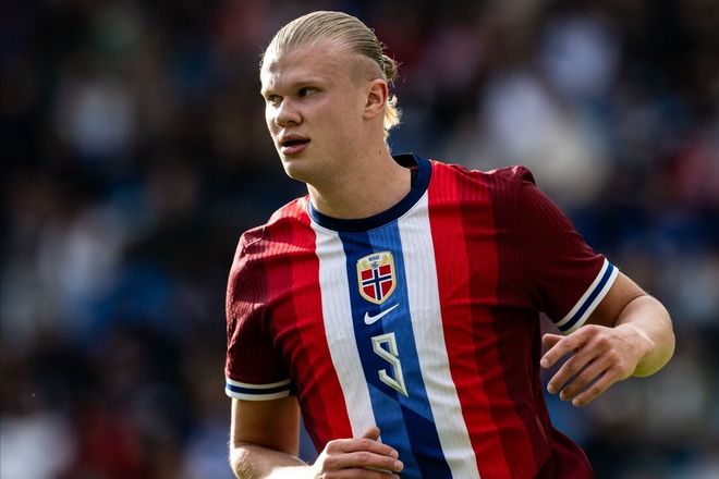 魏登费勒：都在猜诺伊尔是否回归德国队，这对鲍曼而言不公平（魏登费勒：热议诺伊尔是否重返德国队，对鲍曼不公）