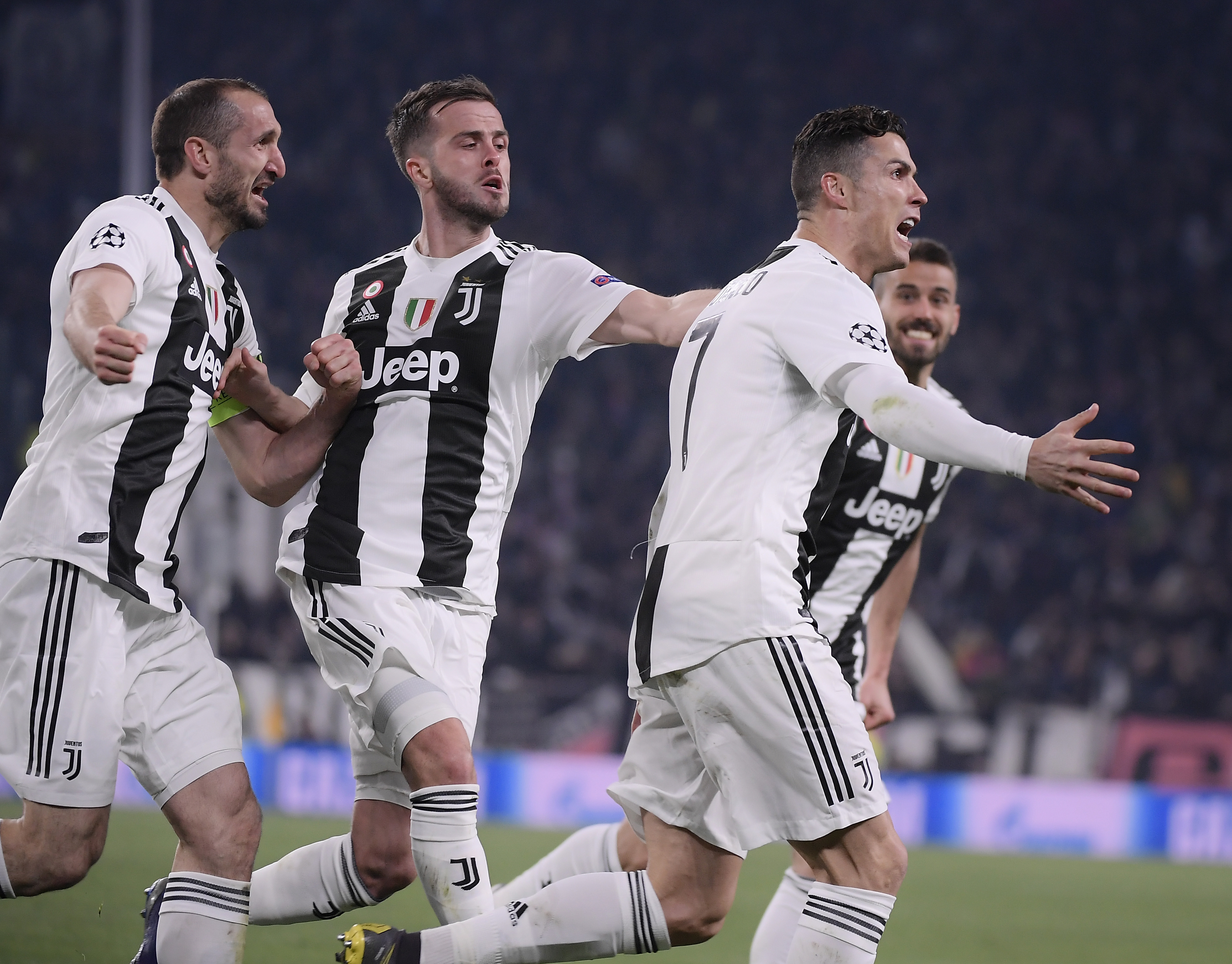 程进为何每天八点半起床，刘浩帆小时候课间会做什么...（程进为何坚持八点半起床？刘浩帆童年课间都在干啥）